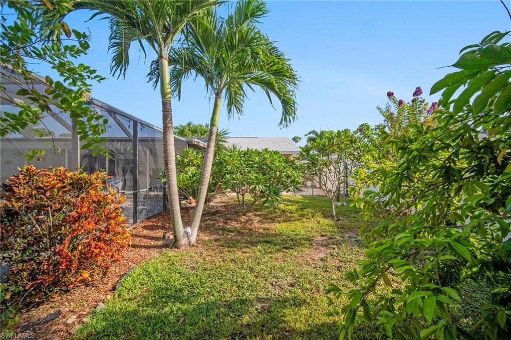 212 Willowick Dr, Naples, FL 34110-30