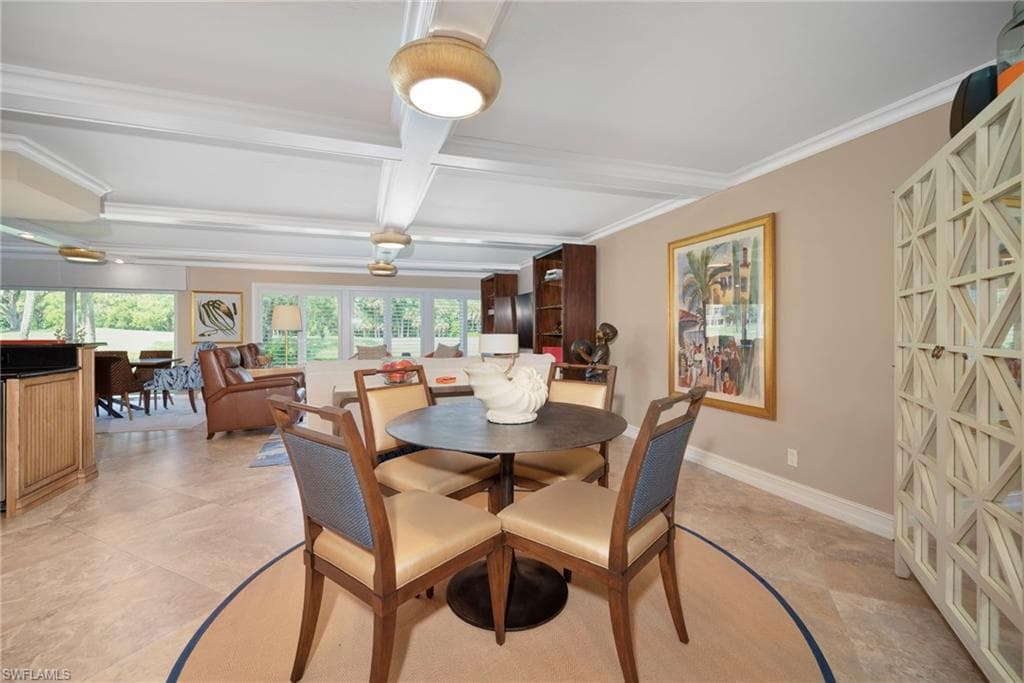 112 Wilderness Dr 124, Naples, FL 34105-9