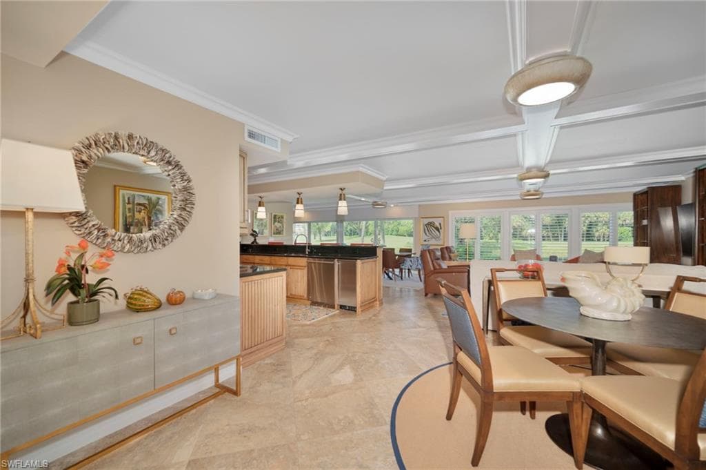 112 Wilderness Dr 124, Naples, FL 34105-10