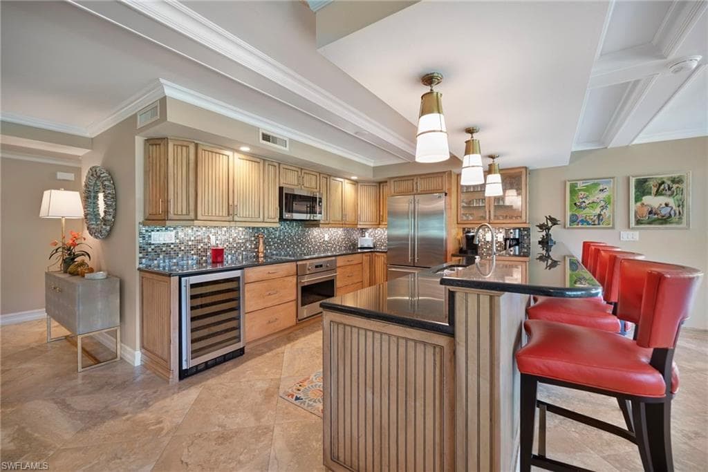 112 Wilderness Dr 124, Naples, FL 34105-6