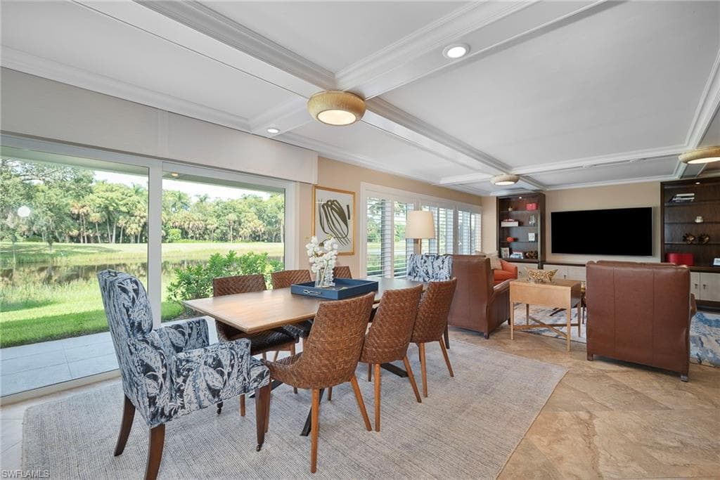 112 Wilderness Dr 124, Naples, FL 34105-8