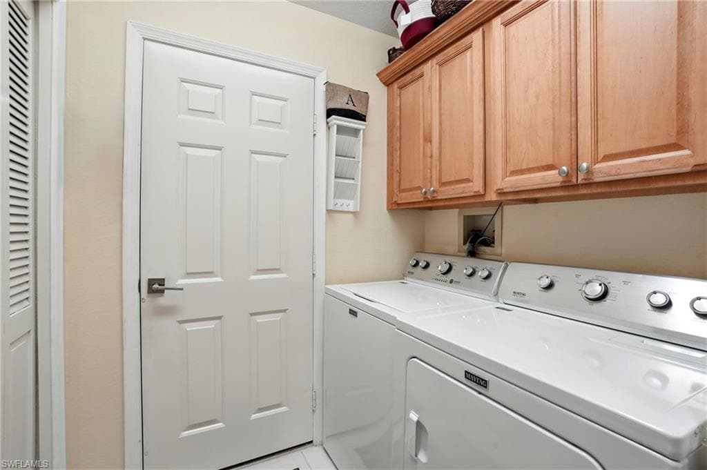 12629 Glen Hollow Dr, Bonita Springs, FL 34135-19