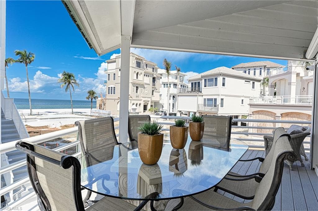 101 Dominica Ln, Bonita Springs, FL 34134-8512-12