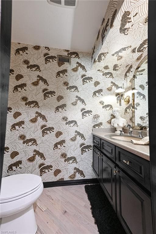 101 Dominica Ln, Bonita Springs, FL 34134-8512-22