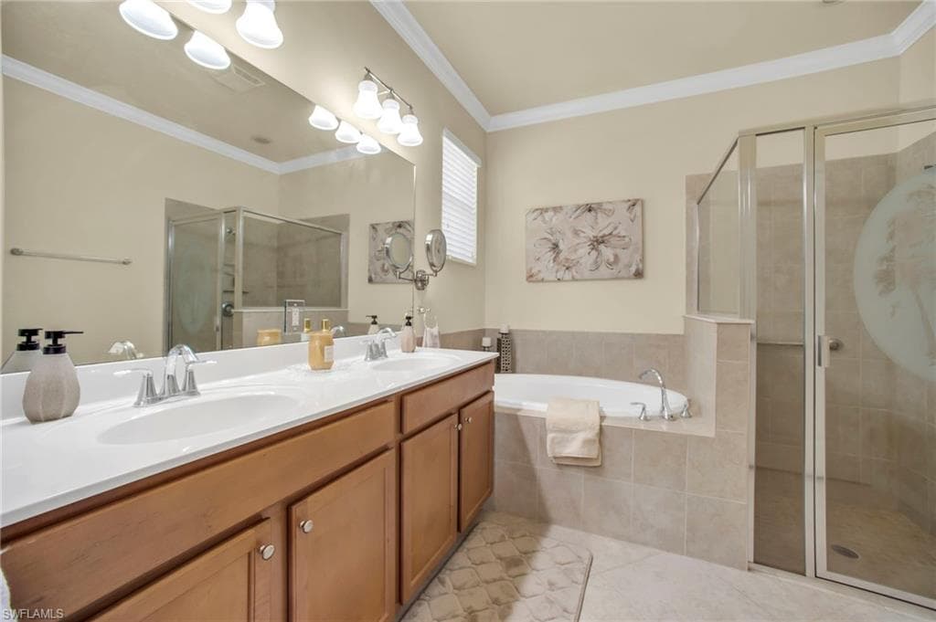 14513 Lanier Ct, Naples, FL 34114-16