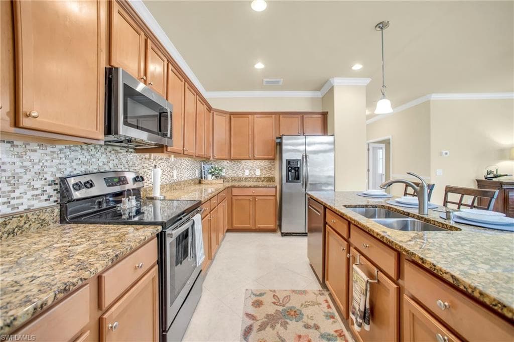 14513 Lanier Ct, Naples, FL 34114-23