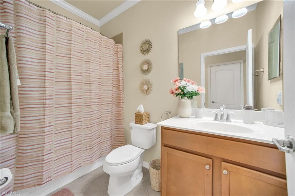 14513 Lanier Ct, Naples, FL 34114-8
