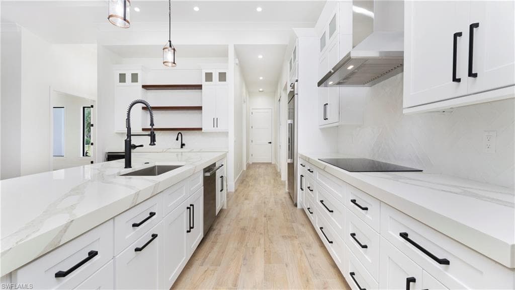 652 15th St SW, Naples, FL 34117-12