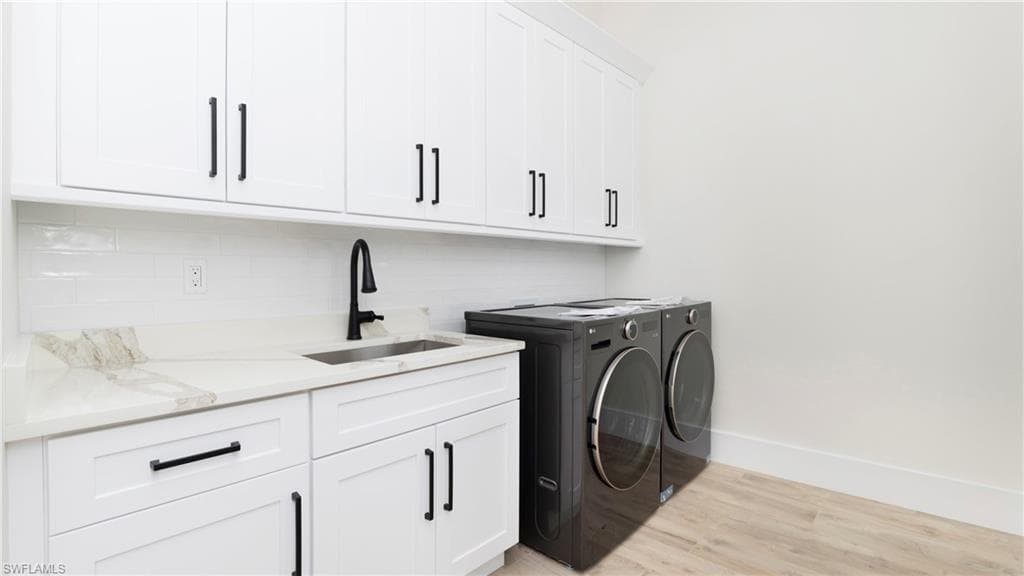 652 15th St SW, Naples, FL 34117-21