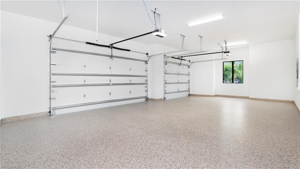 652 15th St SW, Naples, FL 34117-22