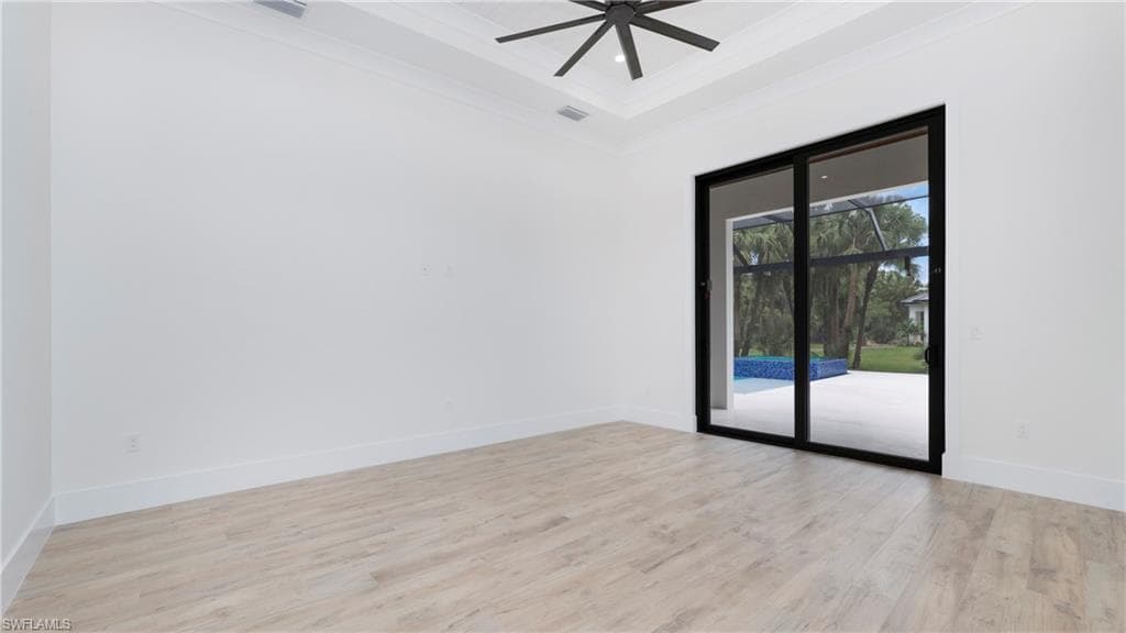 652 15th St SW, Naples, FL 34117-23