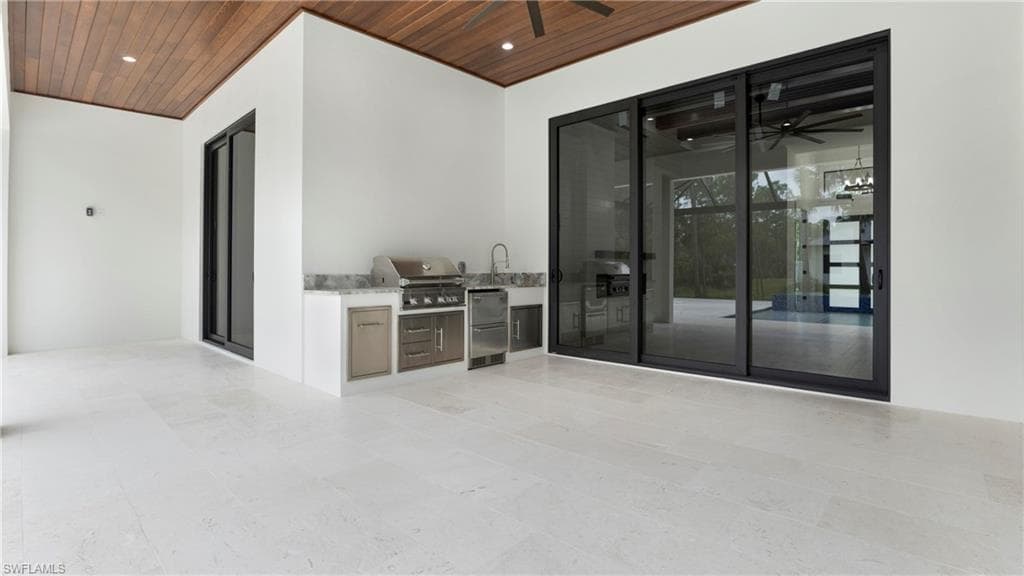 652 15th St SW, Naples, FL 34117-30