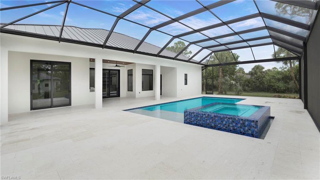 652 15th St SW, Naples, FL 34117-33