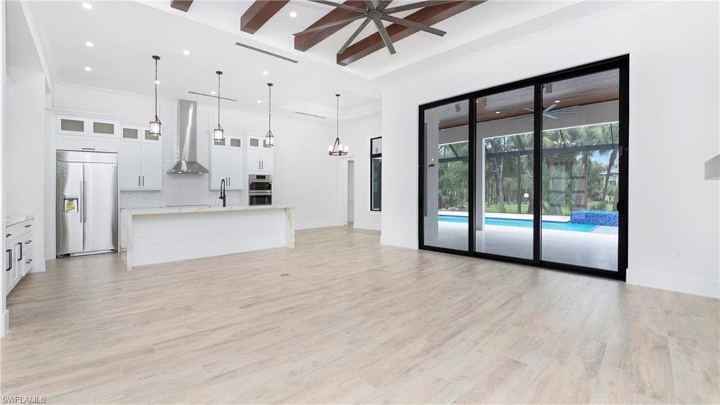 652 15th St SW, Naples, FL 34117-6