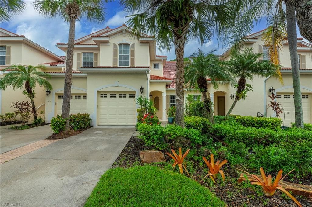 4675 Winged Foot Ct 3, Naples, FL 34112-3