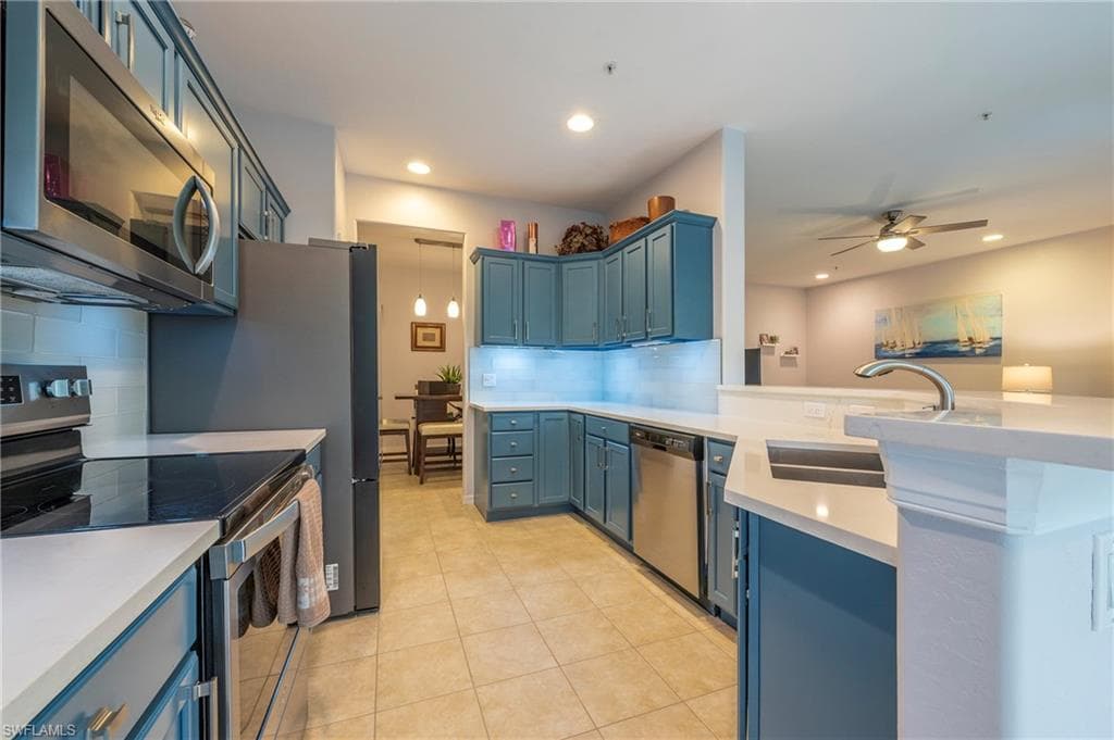 4675 Winged Foot Ct 3, Naples, FL 34112-4