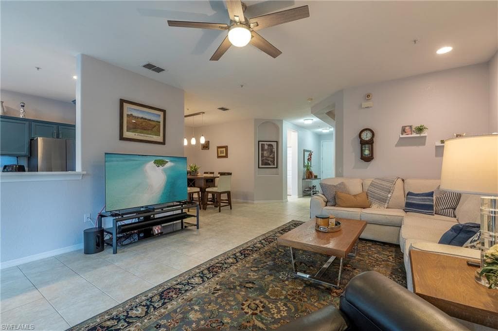 4675 Winged Foot Ct 3, Naples, FL 34112-6