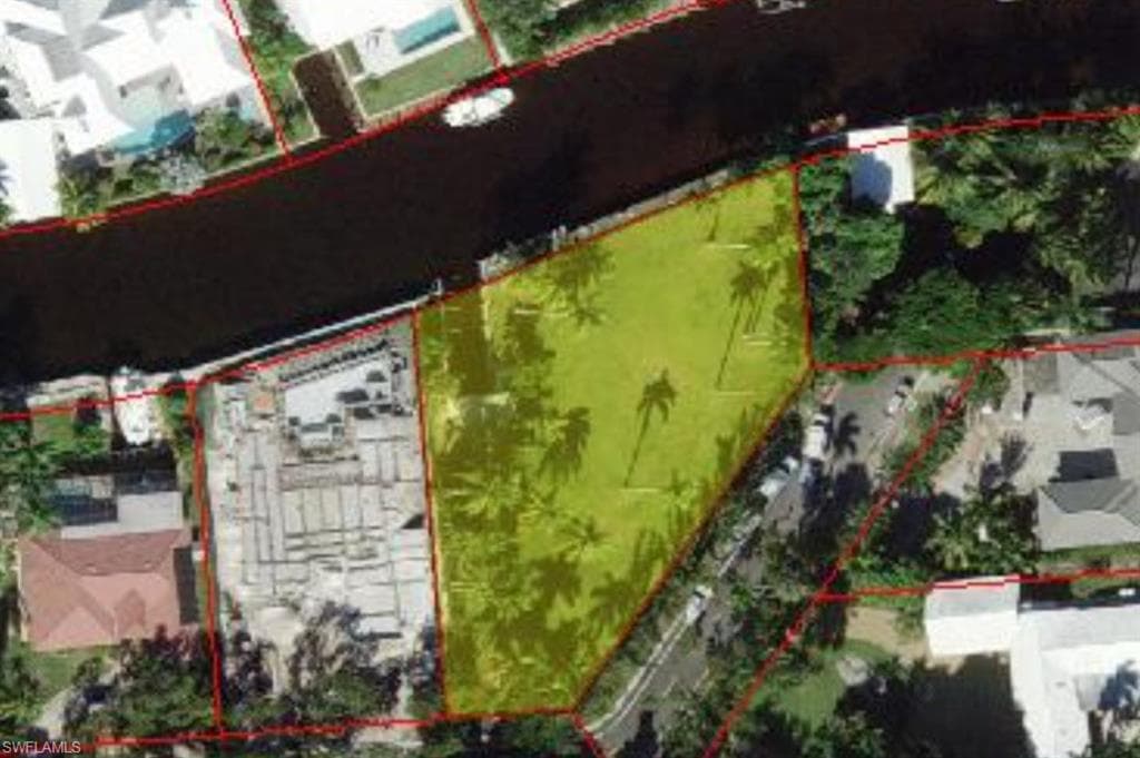 930 18th Ave S, Naples, FL 34102-16