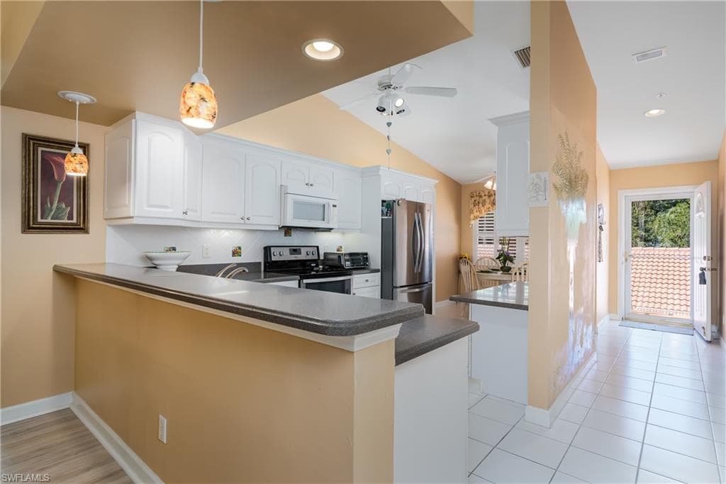 6750 Beach Resort Dr 8, Naples, FL 34114-15