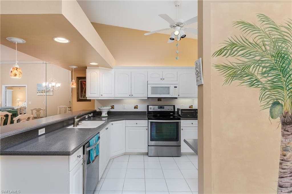 6750 Beach Resort Dr 8, Naples, FL 34114-16