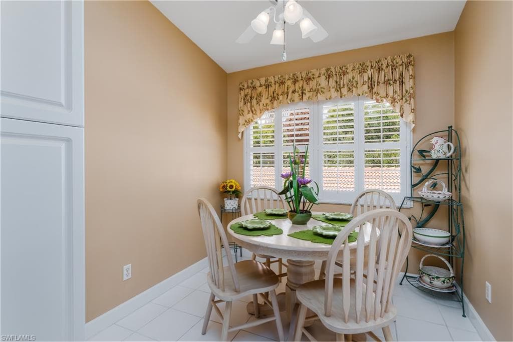 6750 Beach Resort Dr 8, Naples, FL 34114-19