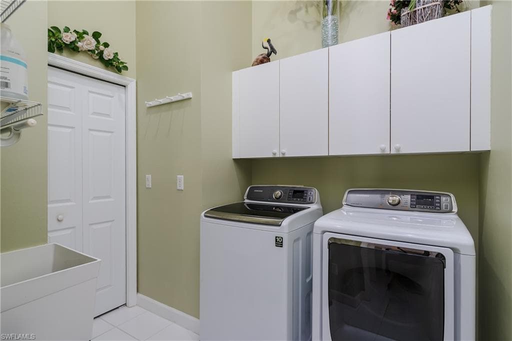 6750 Beach Resort Dr 8, Naples, FL 34114-34