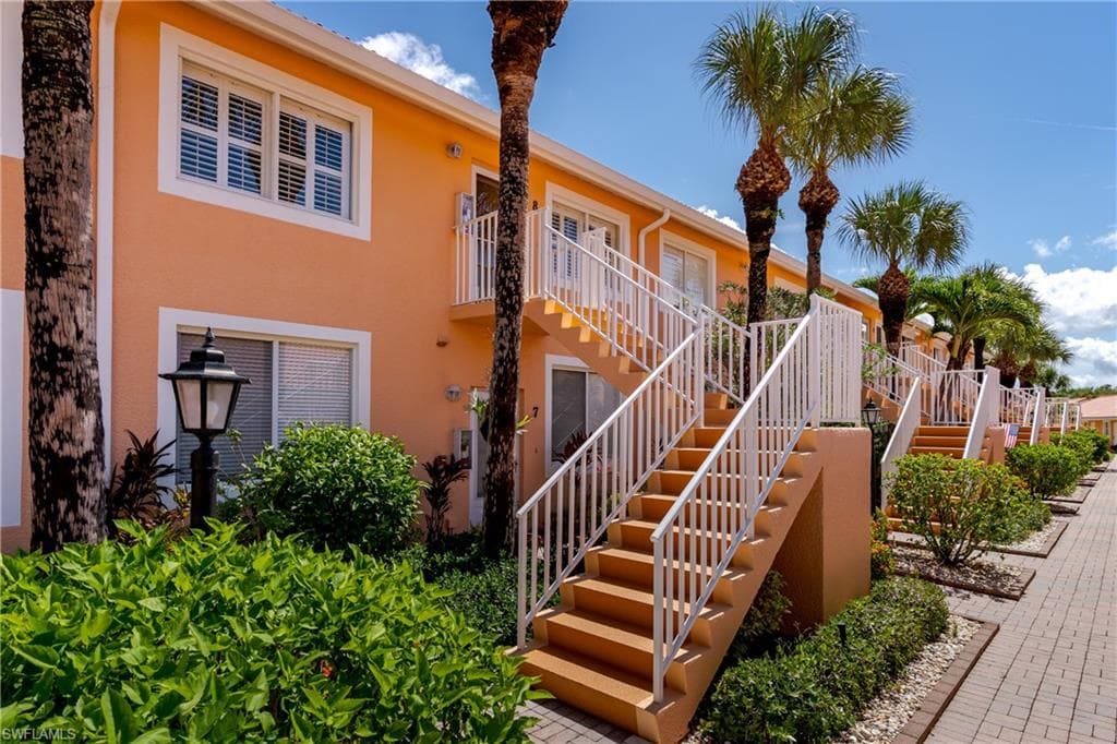 6750 Beach Resort Dr 8, Naples, FL 34114-39