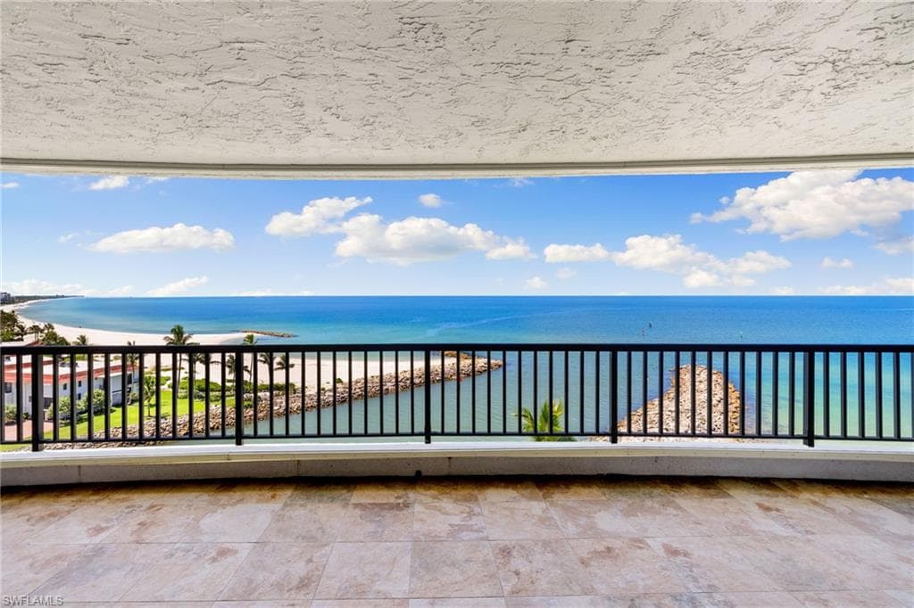 2355 Gulf Shore Blvd N 903, Naples, FL 34103-11