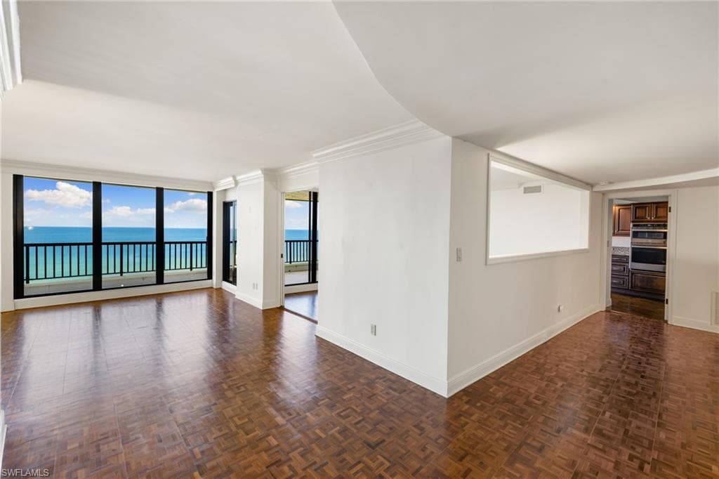 2355 Gulf Shore Blvd N 903, Naples, FL 34103-12