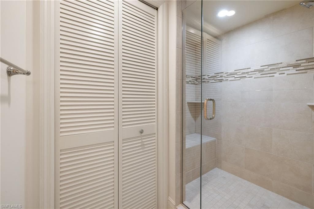 2355 Gulf Shore Blvd N 903, Naples, FL 34103-29