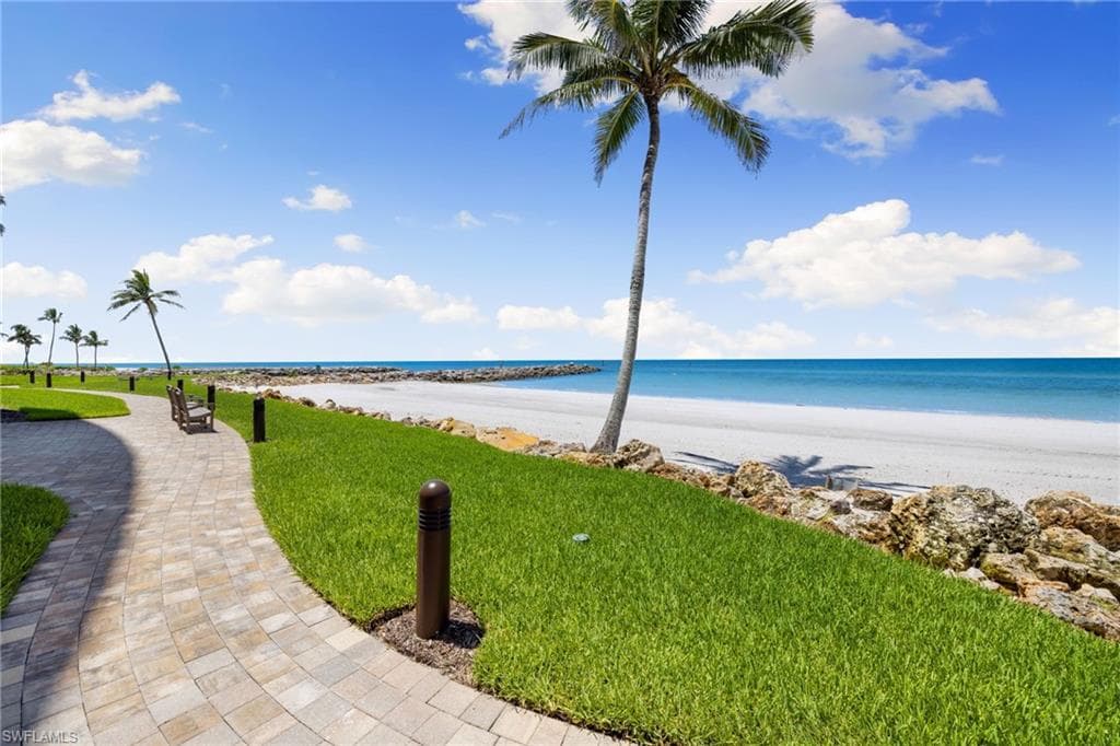 2355 Gulf Shore Blvd N 903, Naples, FL 34103-42