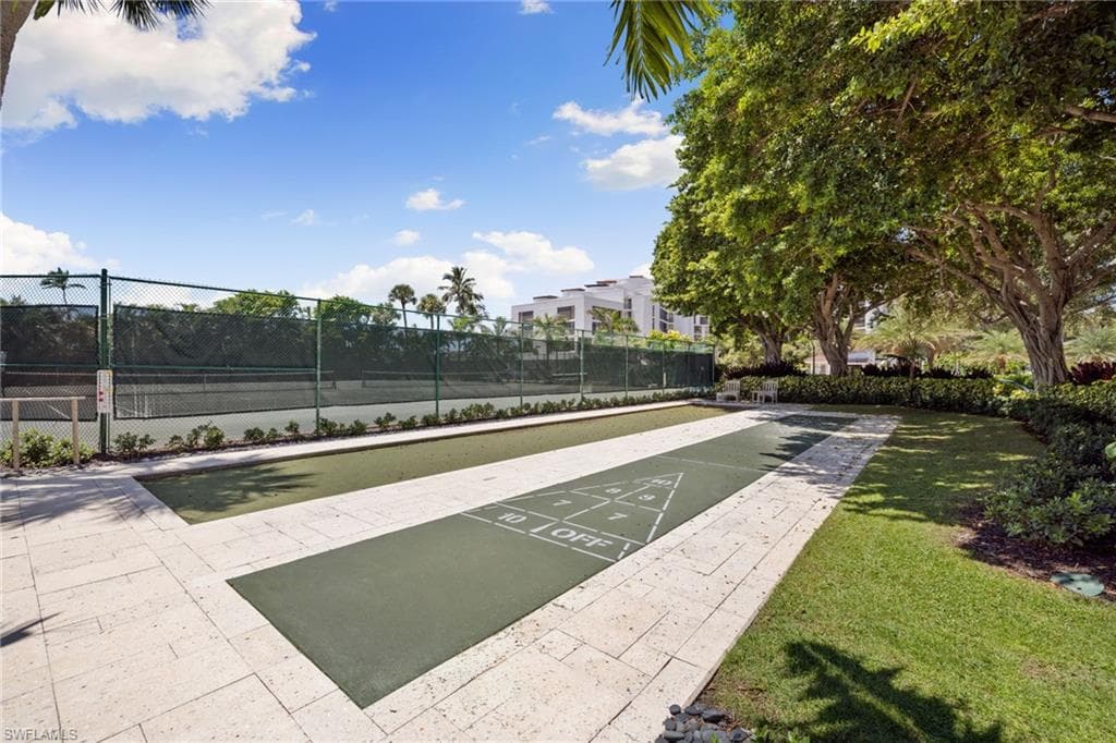 2355 Gulf Shore Blvd N 903, Naples, FL 34103-50