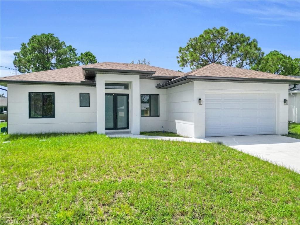 2703 42nd St W, Lehigh Acres, FL 33971-30