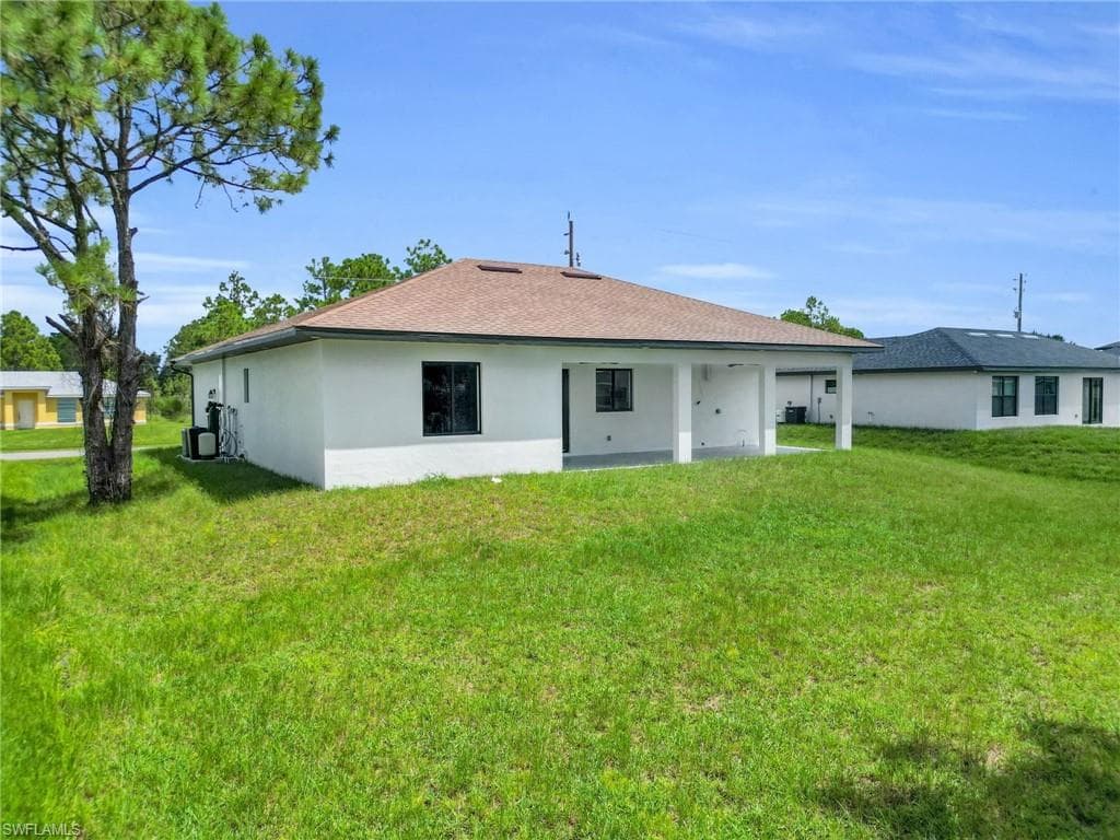 2703 42nd St W, Lehigh Acres, FL 33971-31