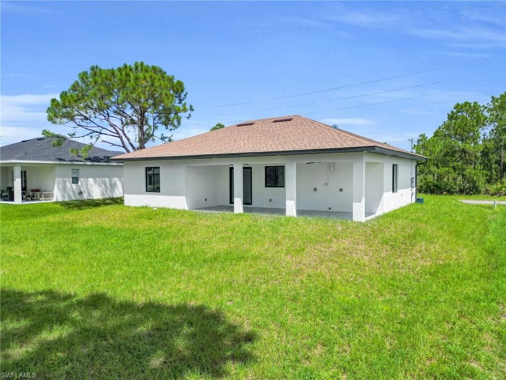2703 42nd St W, Lehigh Acres, FL 33971-32