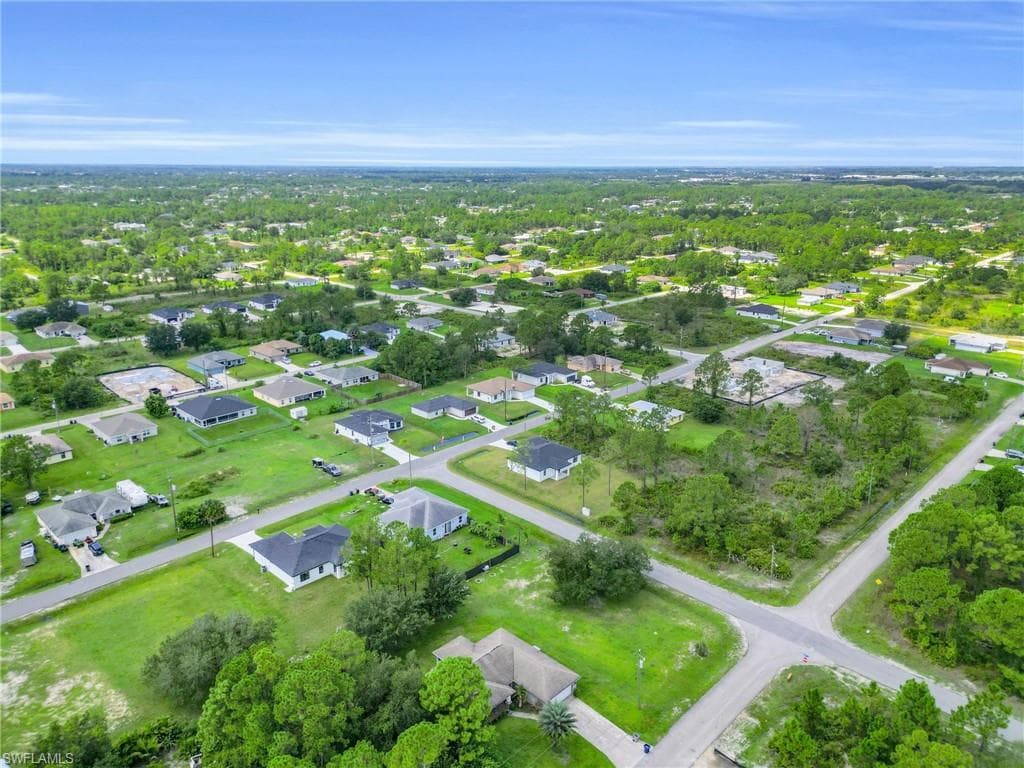 2703 42nd St W, Lehigh Acres, FL 33971-35