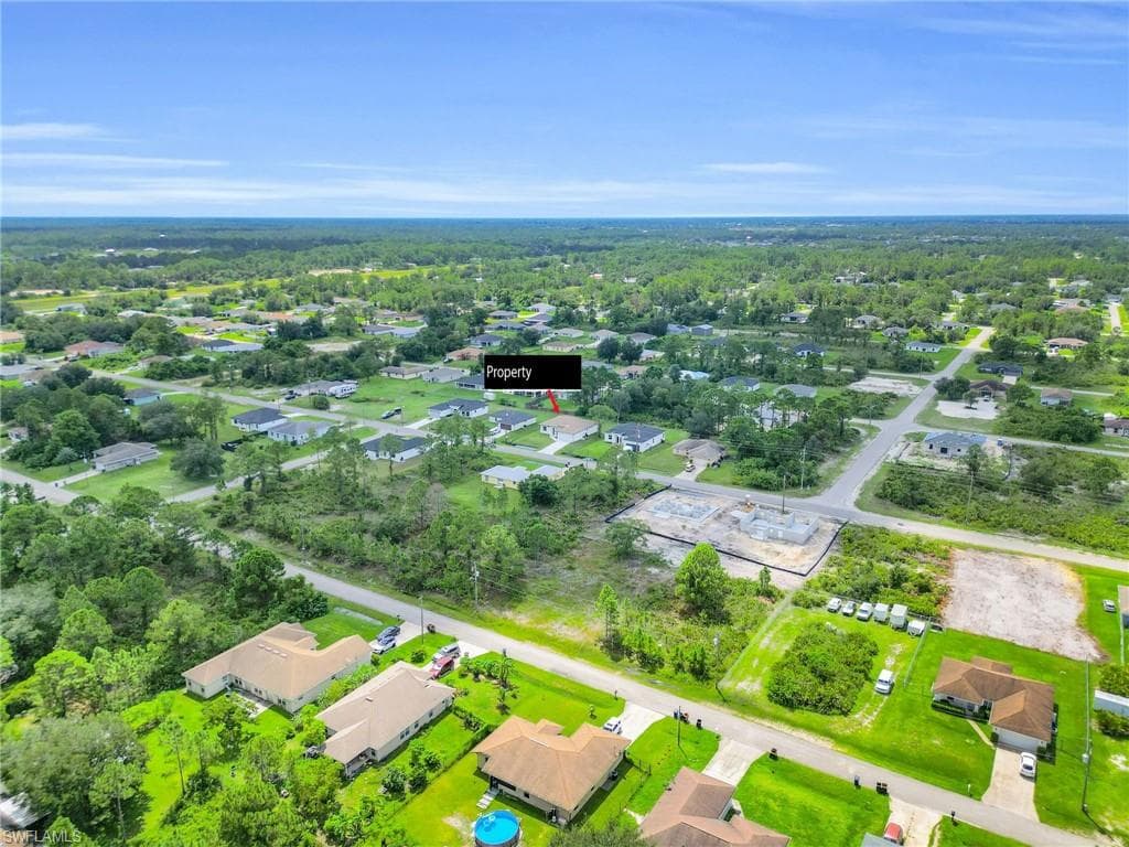 2703 42nd St W, Lehigh Acres, FL 33971-4