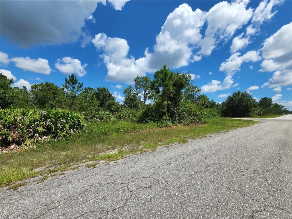 1402 State Ave, Lehigh Acres, FL 33972-5