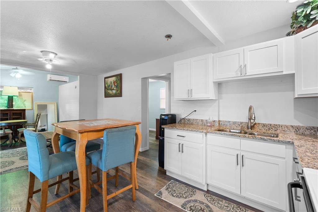 11381/1383 Dean St, Bonita Springs, FL 34135-14