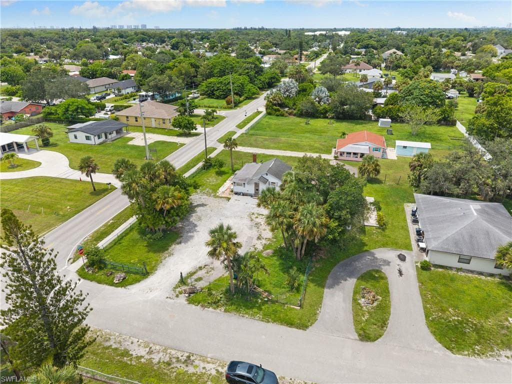11381/1383 Dean St, Bonita Springs, FL 34135-34