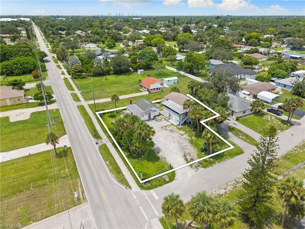 11381/1383 Dean St, Bonita Springs, FL 34135-35