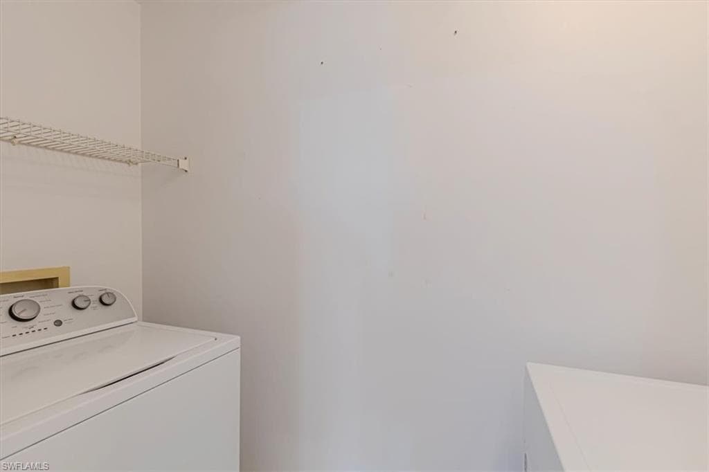 5709 Gage Ln F-301, Naples, FL 34113-9