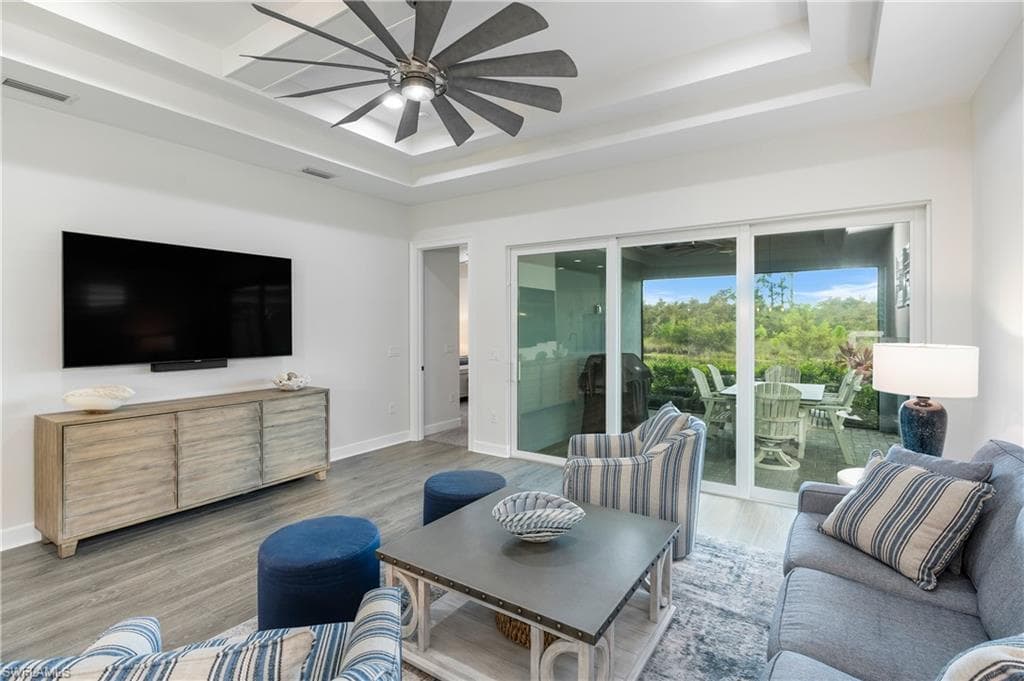 6847 Saona Ct, Naples, FL 34113-10