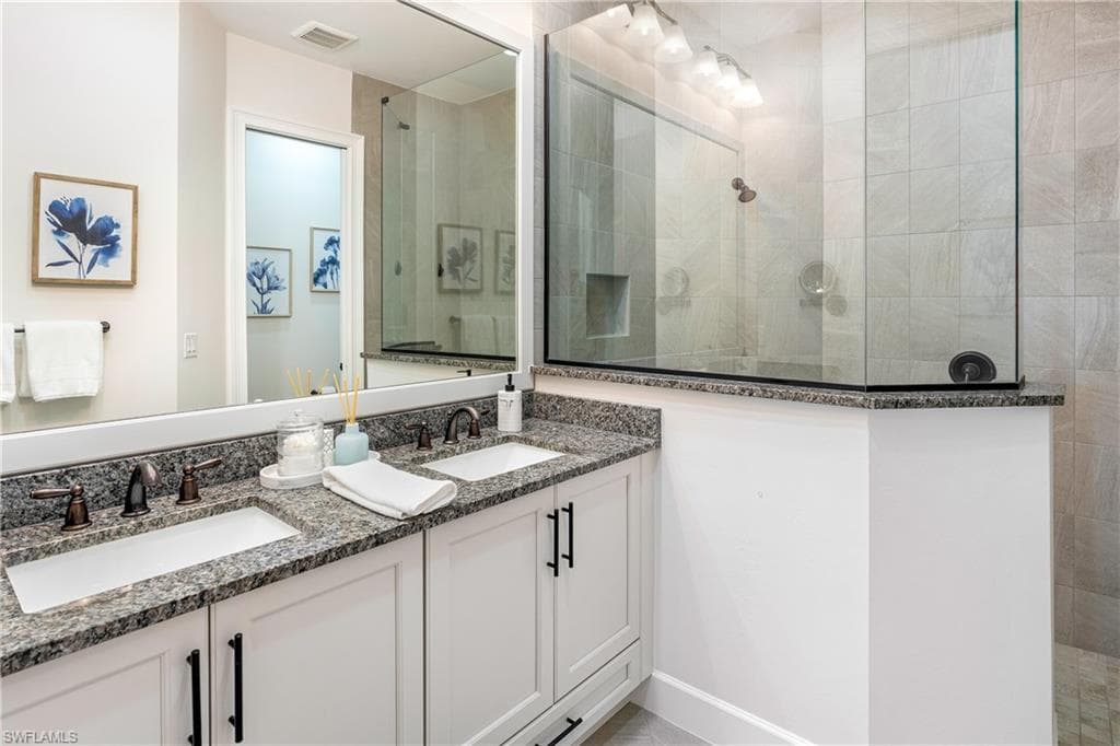 6847 Saona Ct, Naples, FL 34113-16