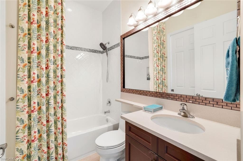 13404 Coronado Dr, Naples, FL 34109-13