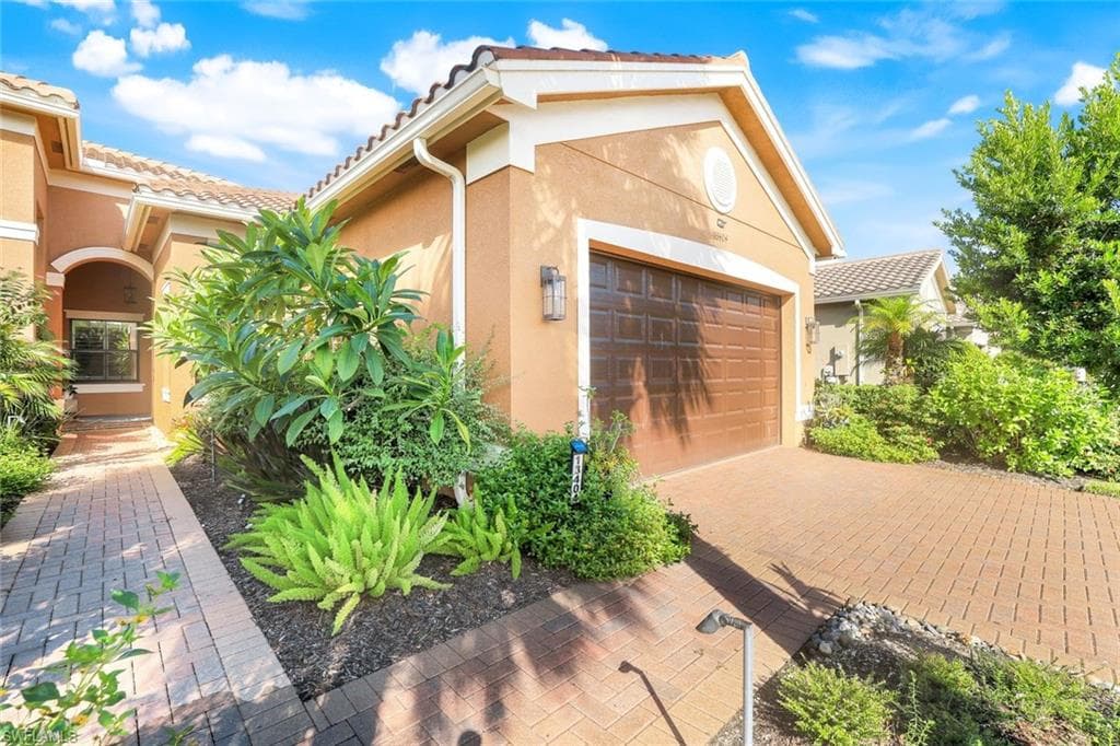 13404 Coronado Dr, Naples, FL 34109-1