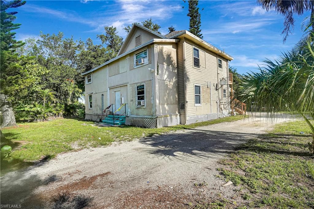 2135 Hoople St, Fort Myers, FL 33901-11