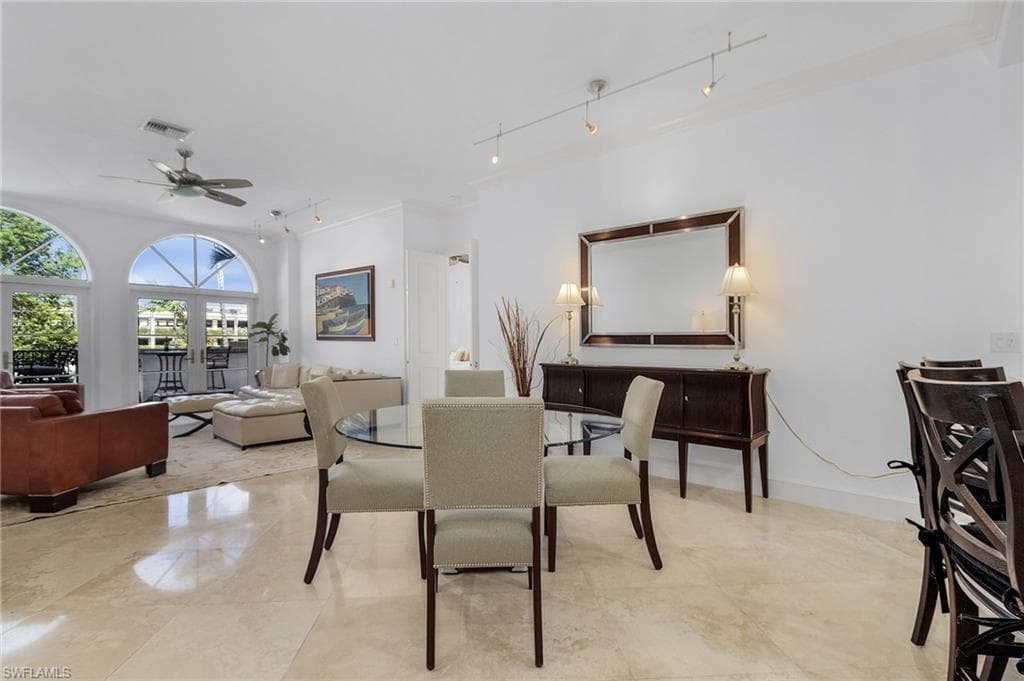 780 5th Ave S 3, Naples, FL 34102-12
