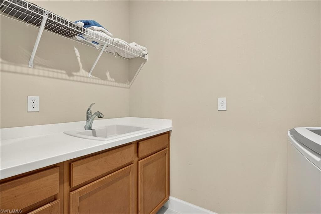 15215 Tolmino St, Naples, FL 34114-24