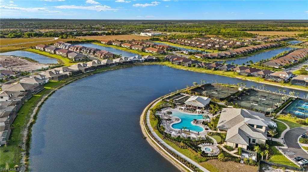 15215 Tolmino St, Naples, FL 34114-33